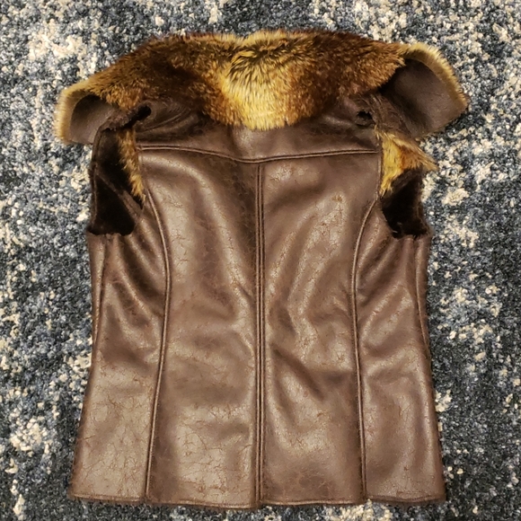 Beauitful vegan vest🦊💜 - Picture 2 of 3